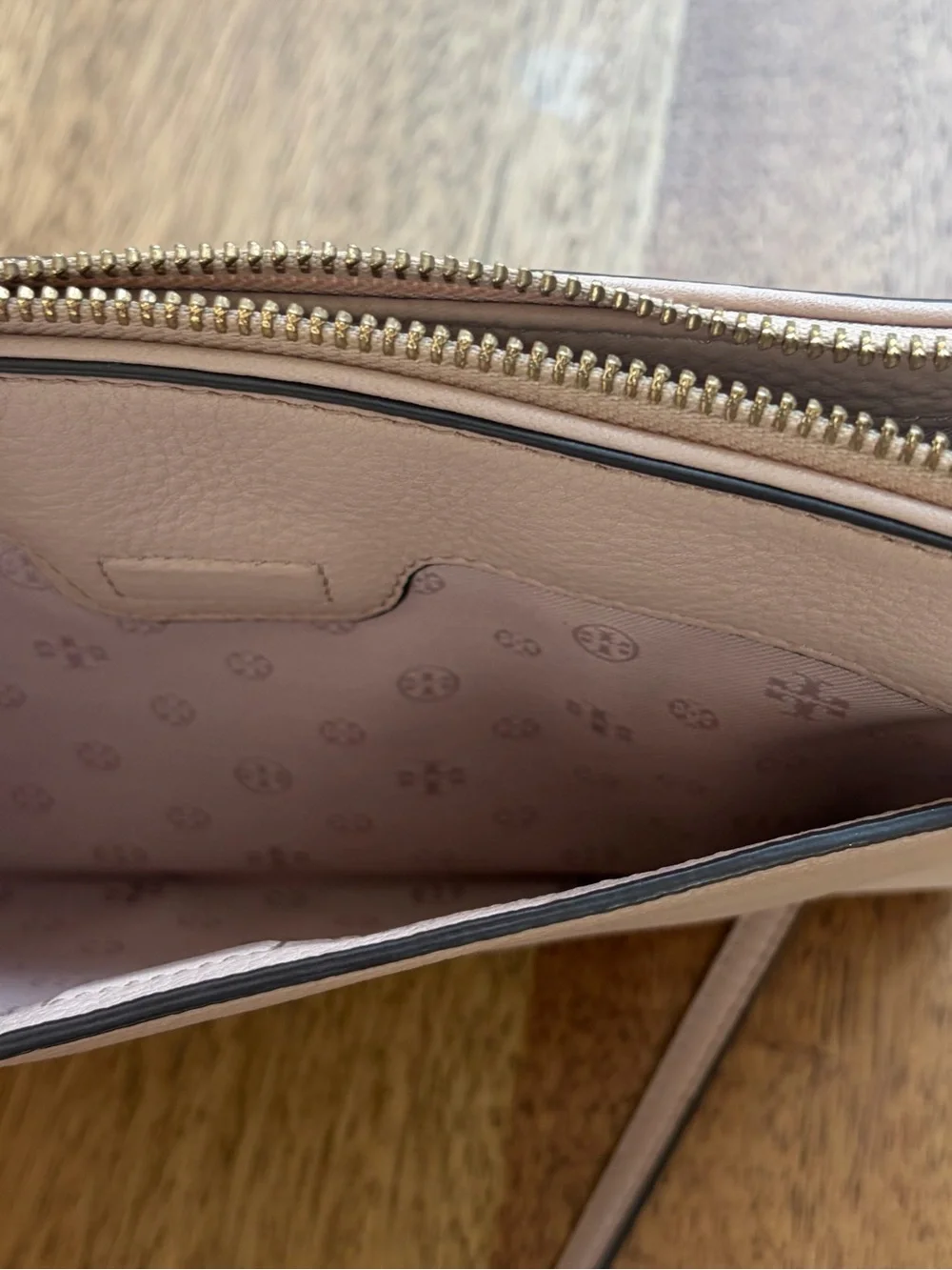 Tory Burch Blush Pink Pebbled Leather Crossbody Clutch Gold Hardware